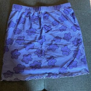 Purple flower mini skirt from Amazon. Size small. NWT.